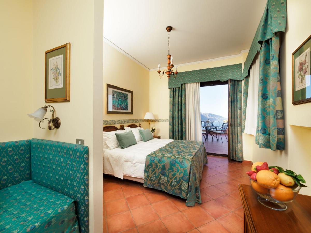 Hotel Sirius Taormina Bagian luar foto