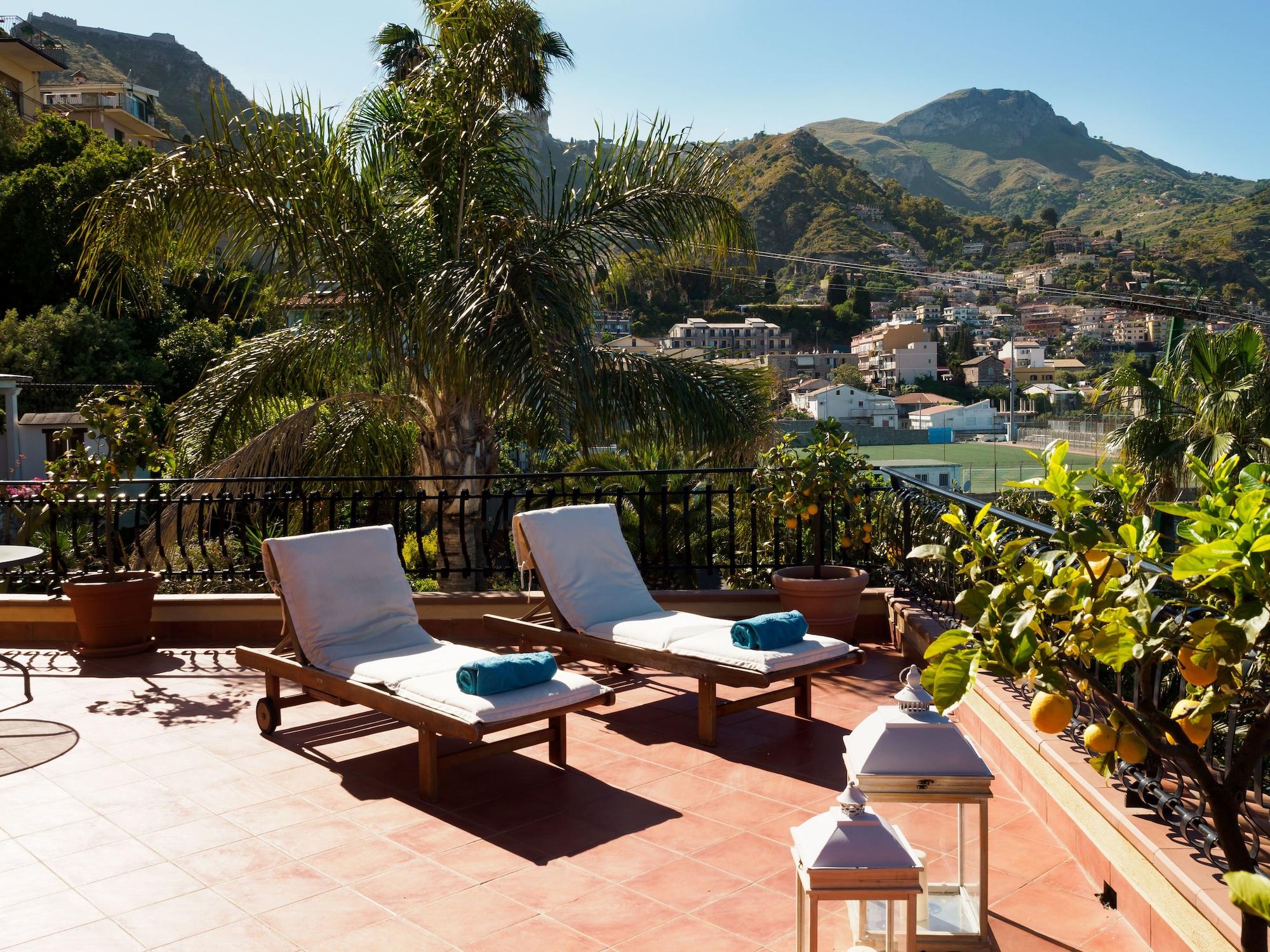 Hotel Sirius Taormina Bagian luar foto