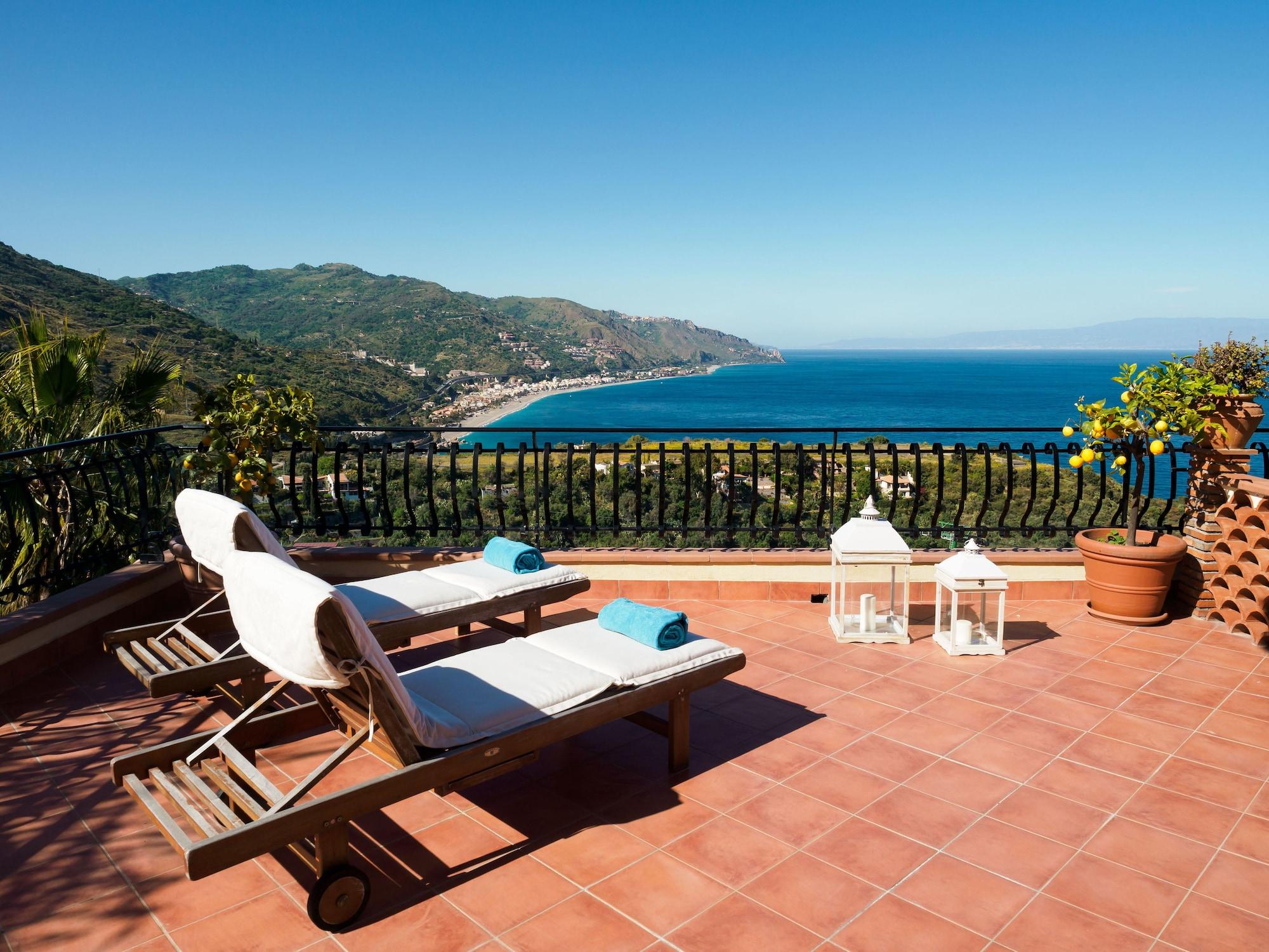 Hotel Sirius Taormina Bagian luar foto