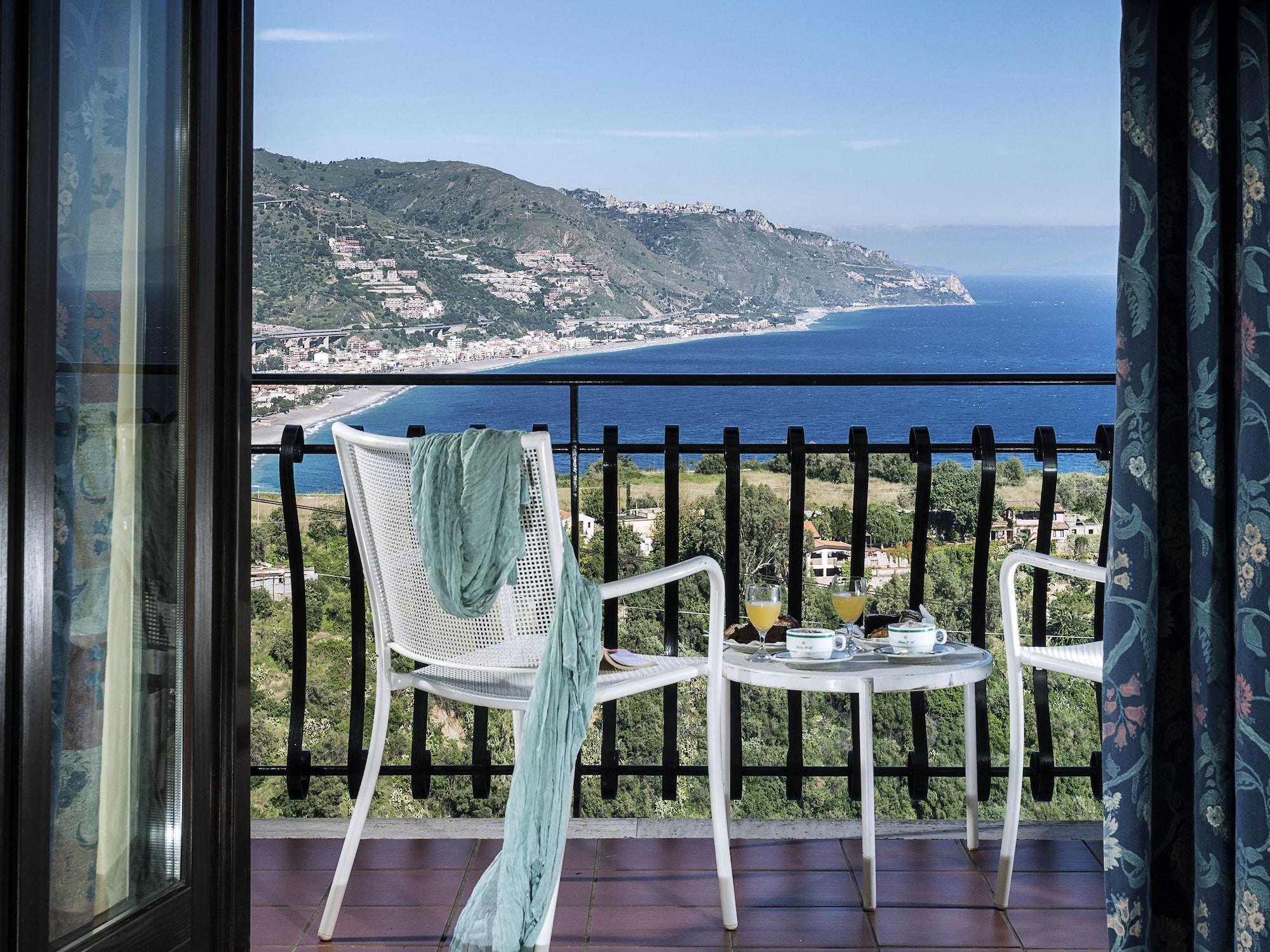 Hotel Sirius Taormina Bagian luar foto