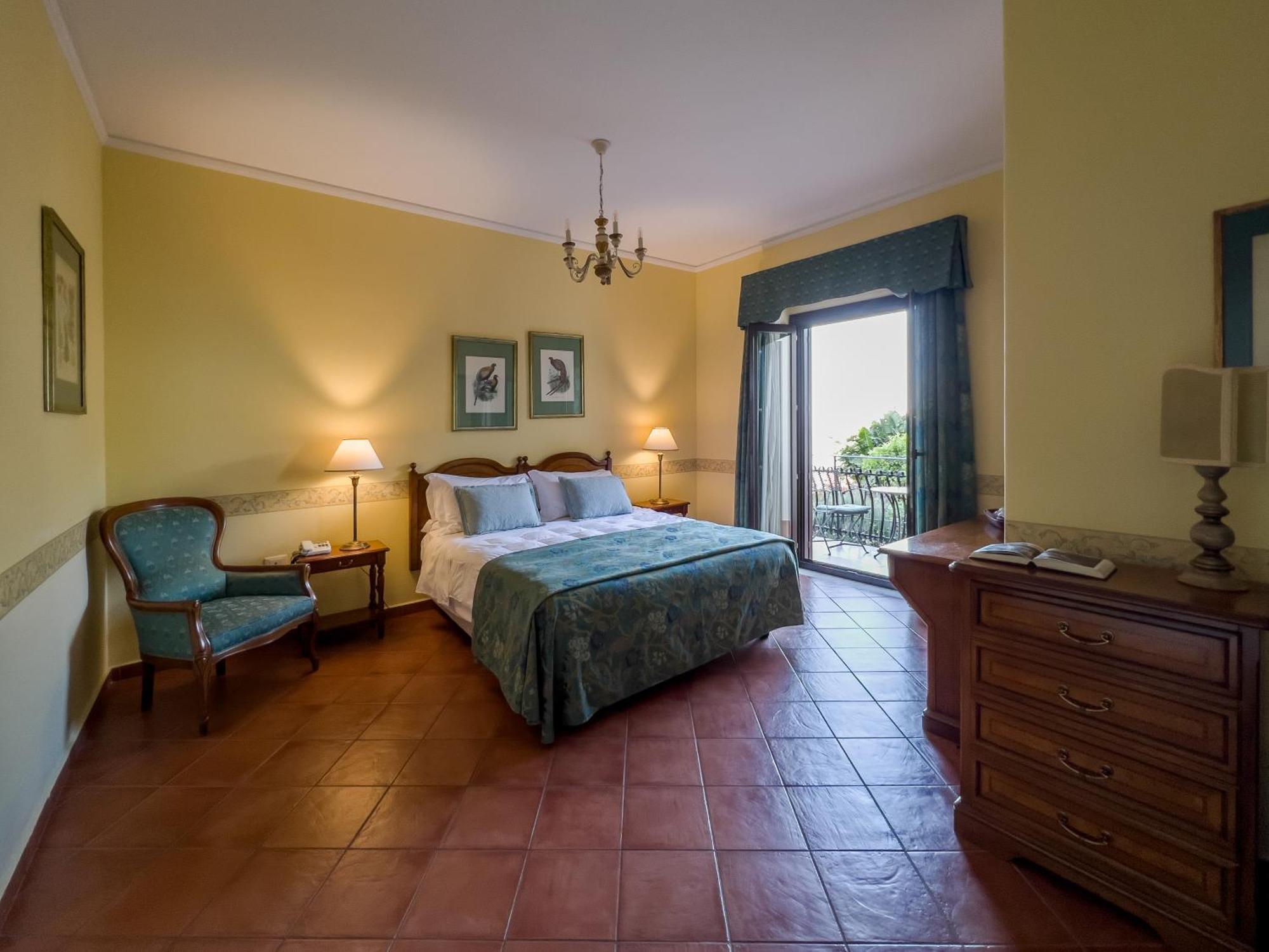 Hotel Sirius Taormina Bagian luar foto