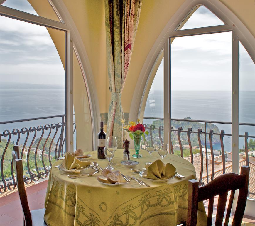 Hotel Sirius Taormina Bagian luar foto