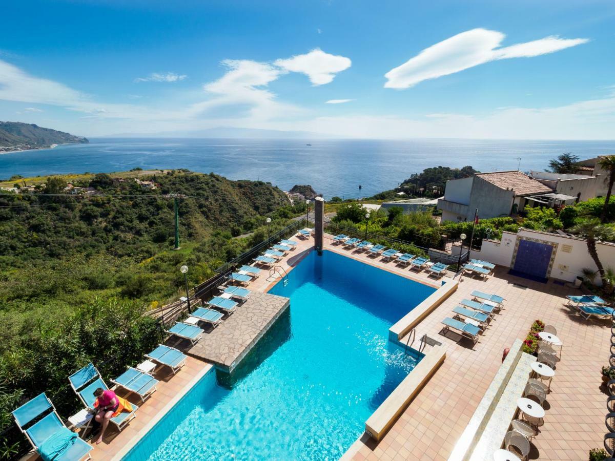 Hotel Sirius Taormina Bagian luar foto